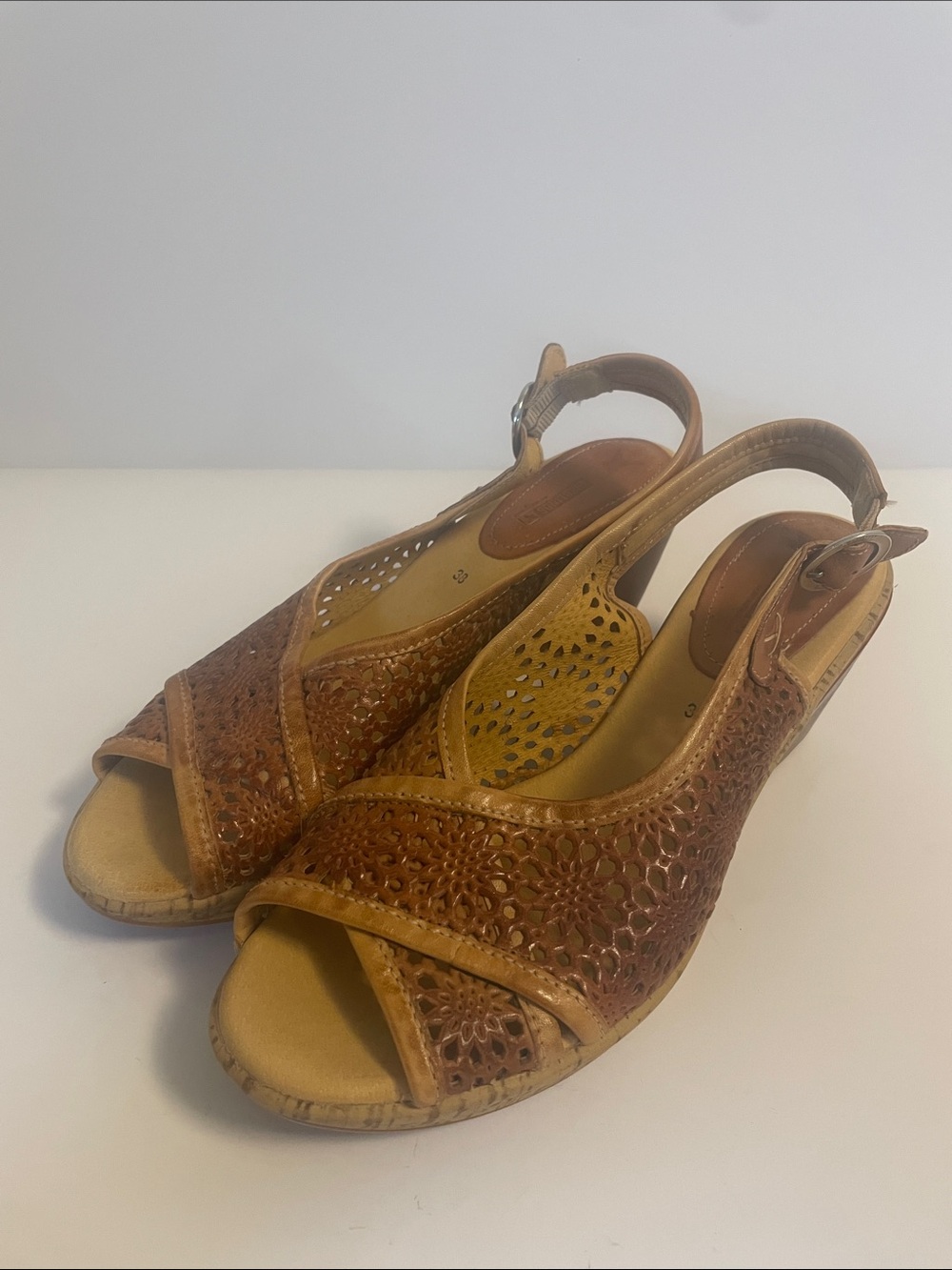 Pikolinos Brown Leather Perforated Wedge Sandals US 8 EU 38 Made in Spain